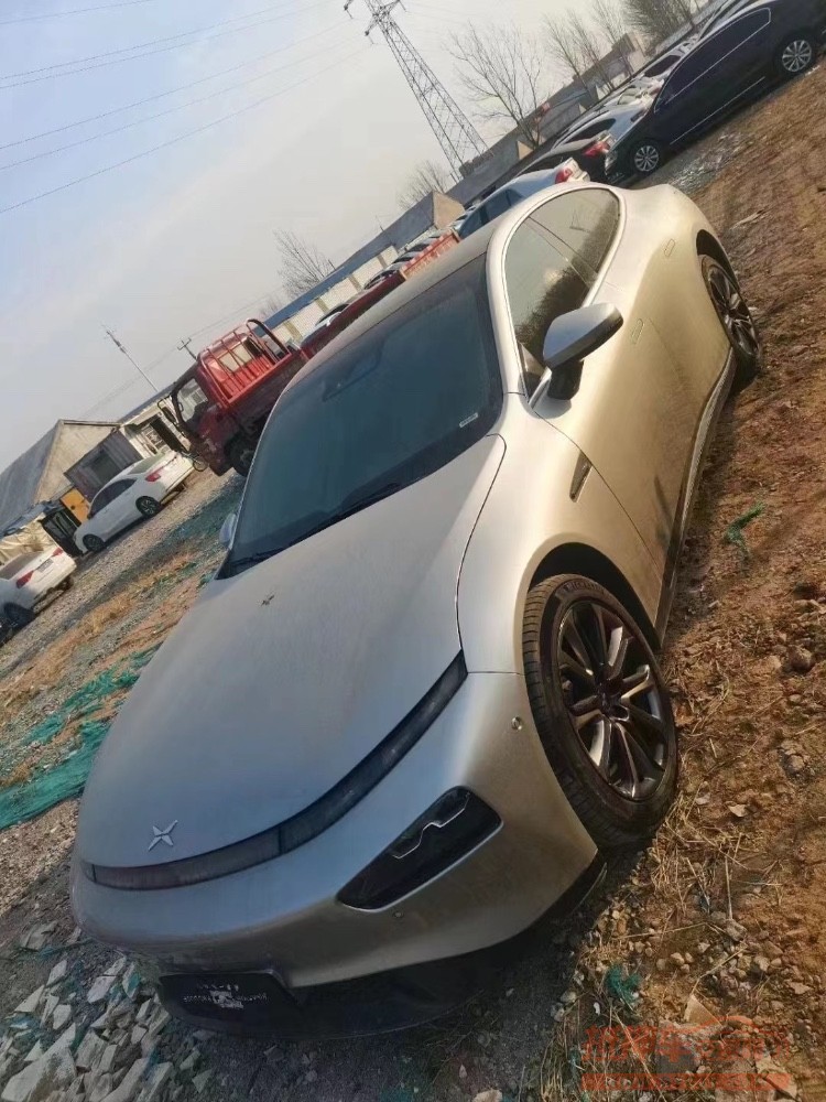 青島22年小鵬汽車p74