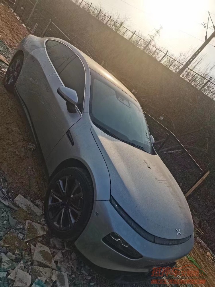 青島22年小鵬汽車p79