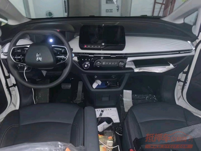 北京22年奔腾NAT3