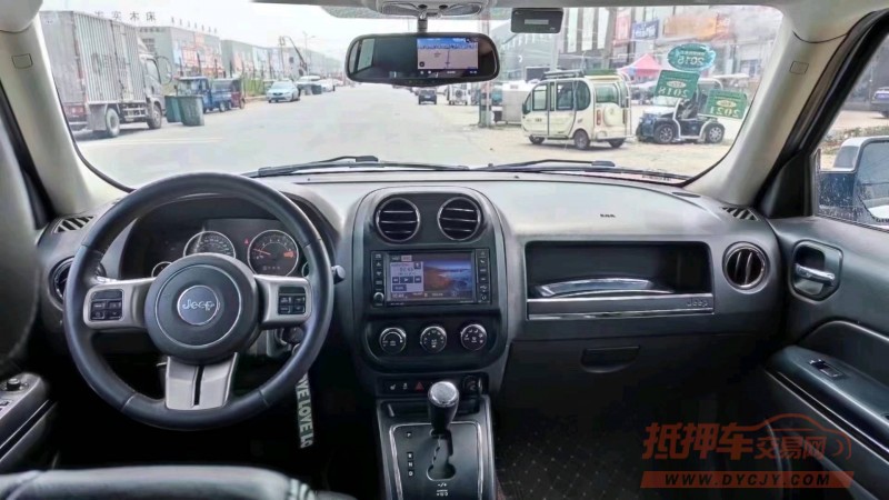 北京14年Jeep自由客6