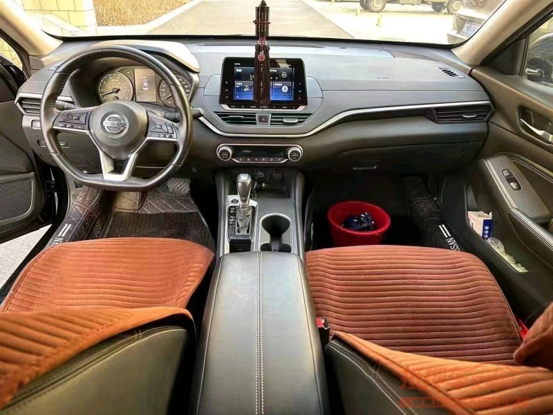 邯郸20年日产天籁3