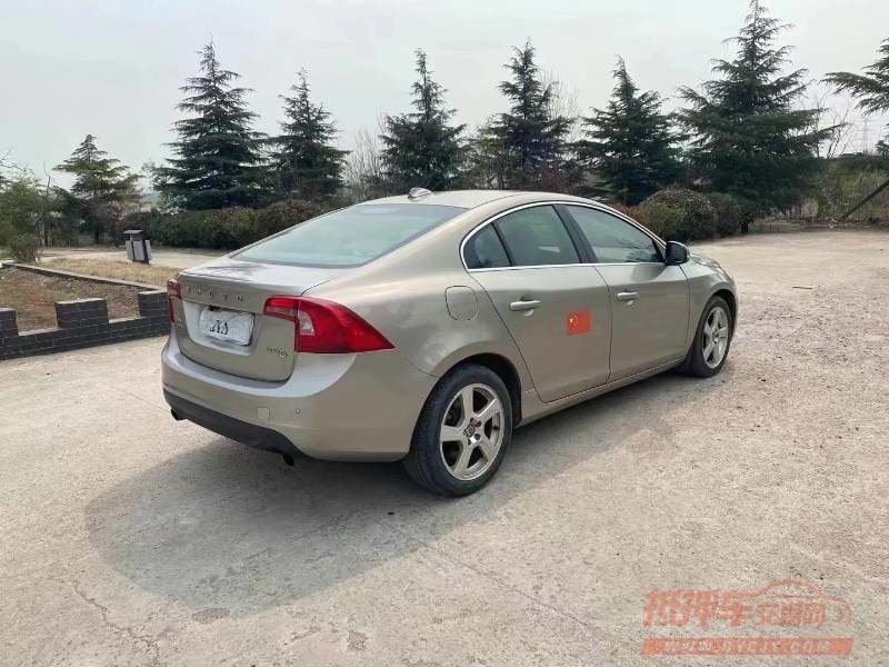 青岛12年沃尔沃S60L6