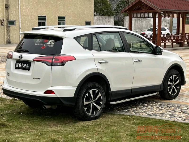 汕頭17年豐田RAV4榮放9