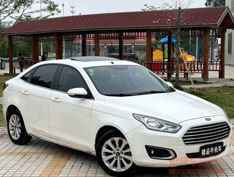 中山15年福特福克斯2