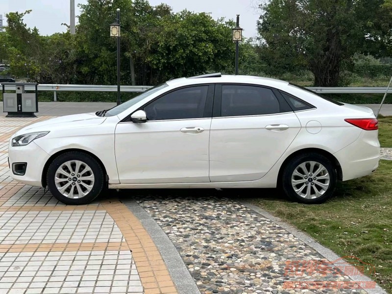 中山15年福特福克斯3