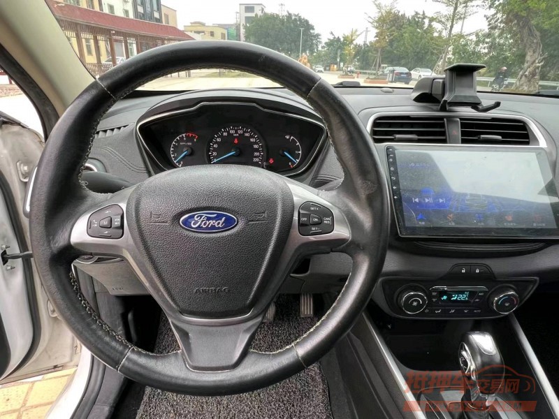 中山15年福特福克斯5