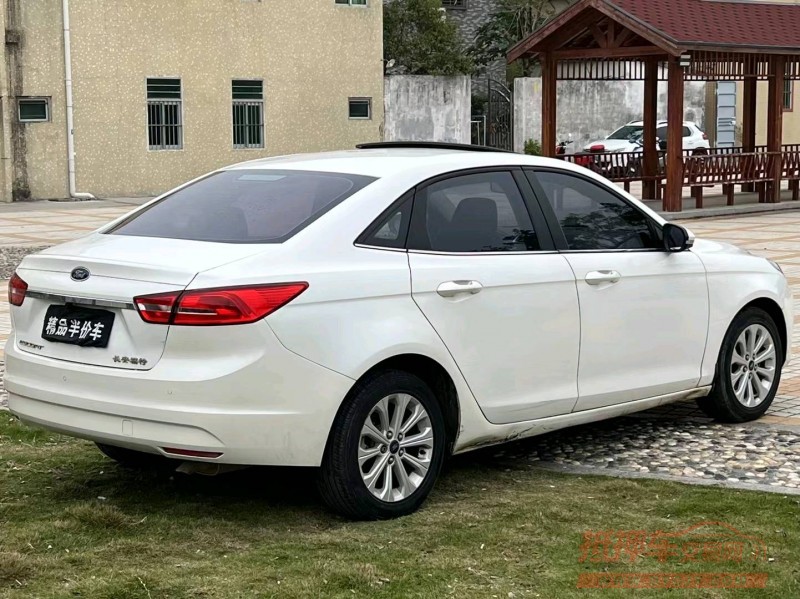 中山15年福特福克斯9