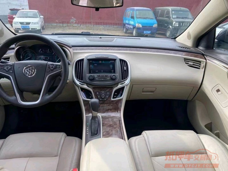 枣庄15年别克君越4