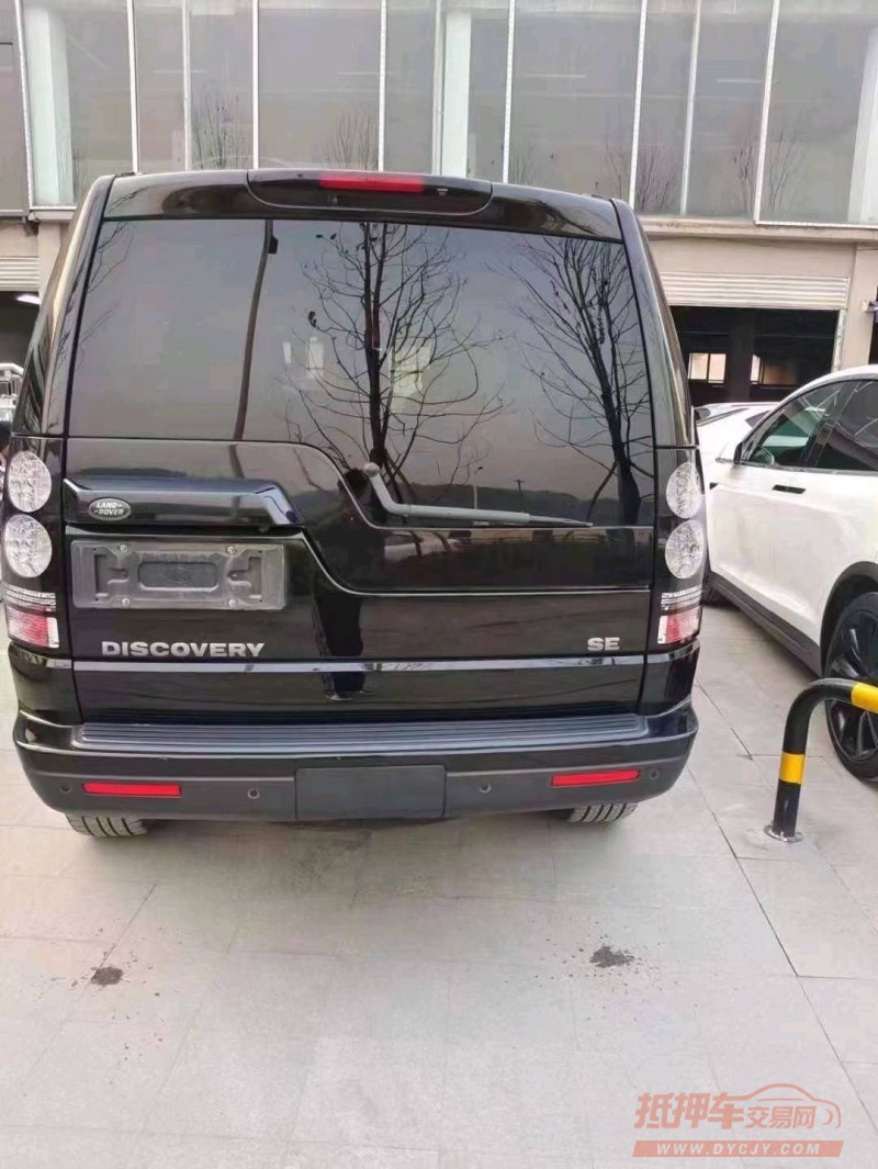 重庆15年路虎发现8