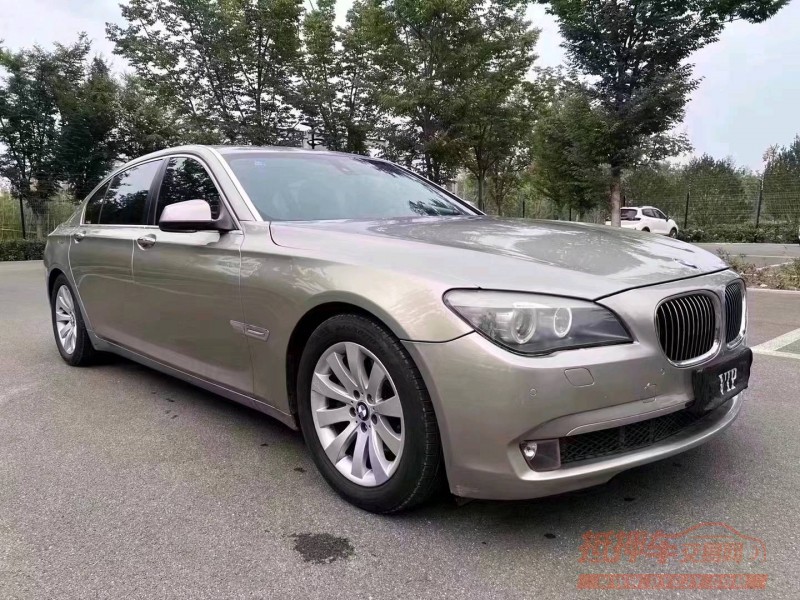 济宁12年宝马7系8