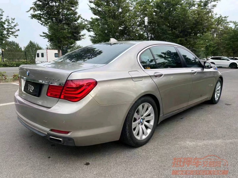 济宁12年宝马7系3