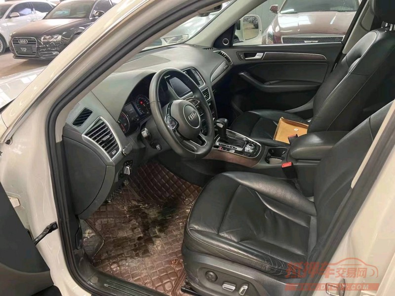 济宁17年奥迪Q55