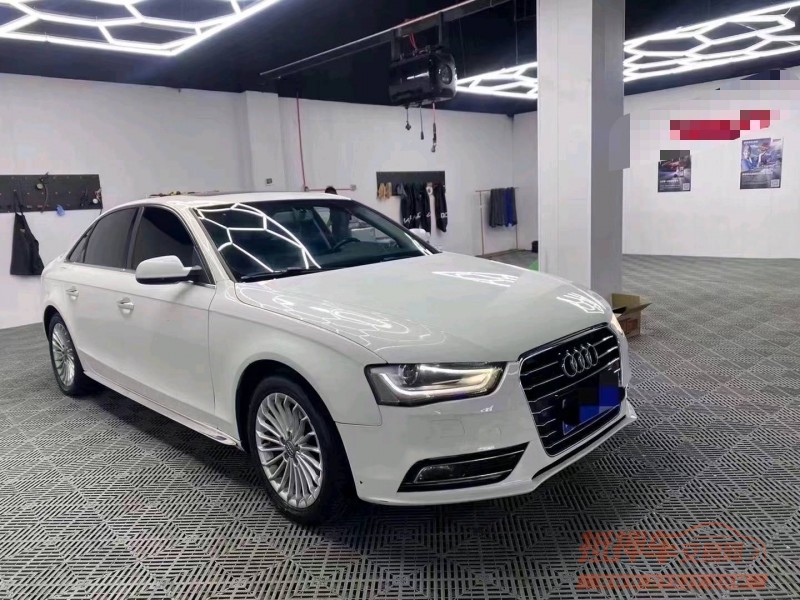 济宁16年奥迪A4L2