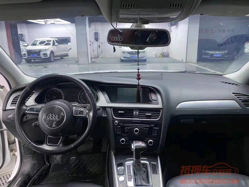 济宁16年奥迪A4L5