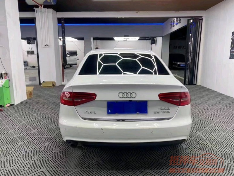 济宁16年奥迪A4L9