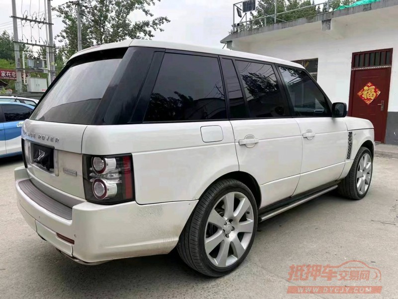 济宁10年路虎揽胜行政3