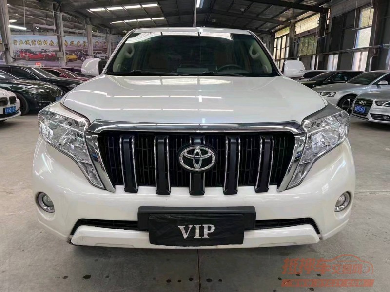 济宁14年丰田普拉多9