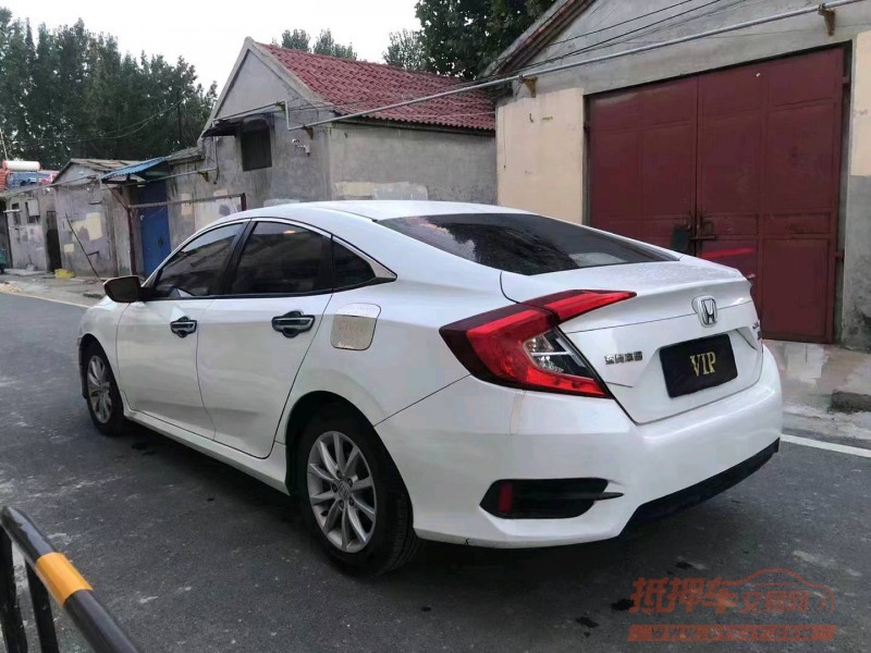 济宁18年本田思域8