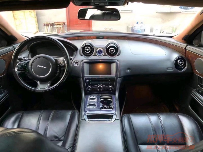 济宁12年捷豹XJ5