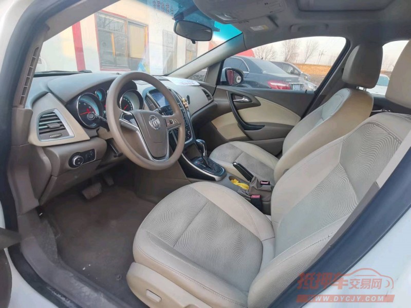 保定15年别克英朗GT8