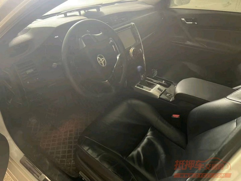 邯郸12年丰田锐志4