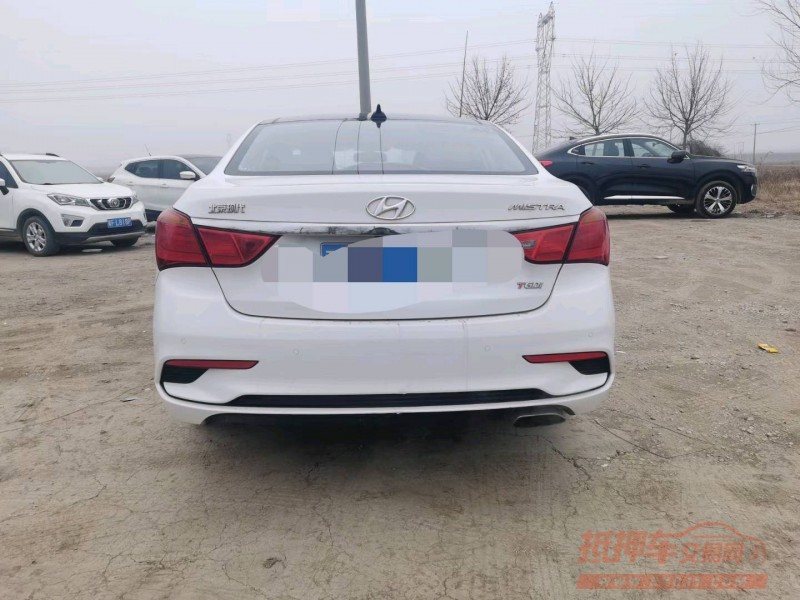 保定17年现代名图2