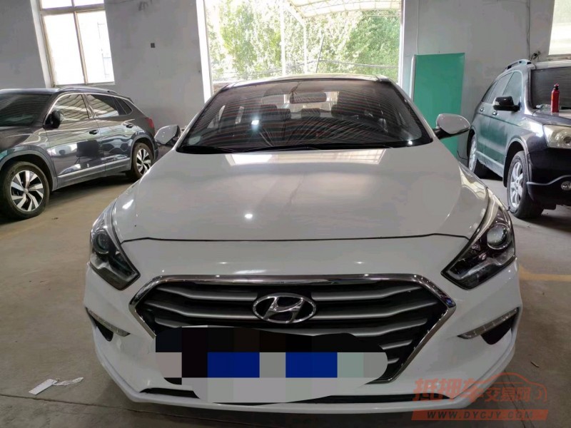 邯郸19年现代名图8