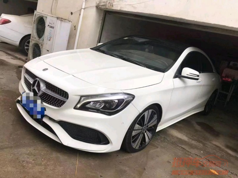 武汉17年奔驰CLA3