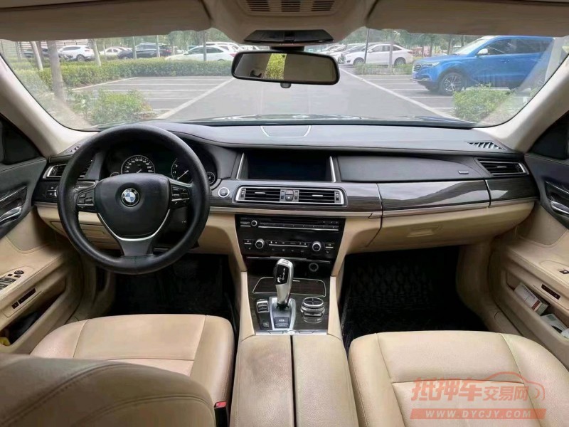济宁15年宝马7系6