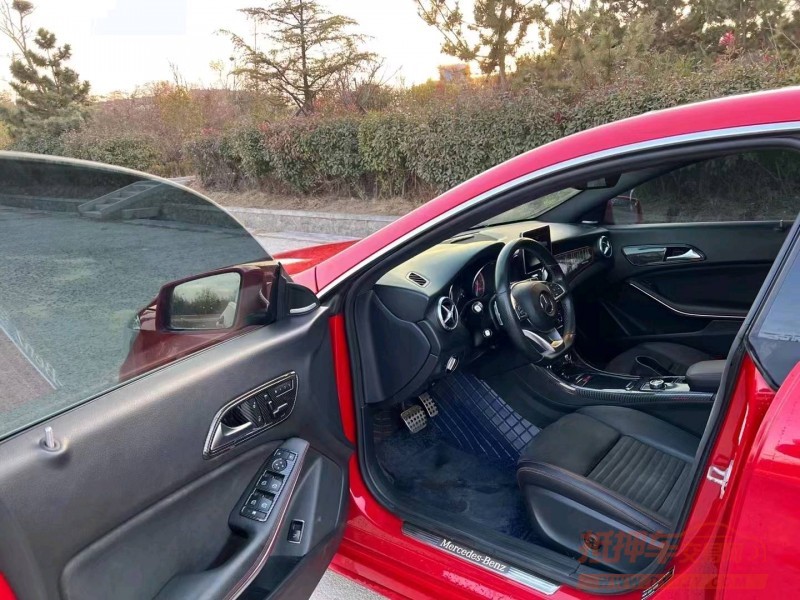 枣庄16年奔驰CLA7