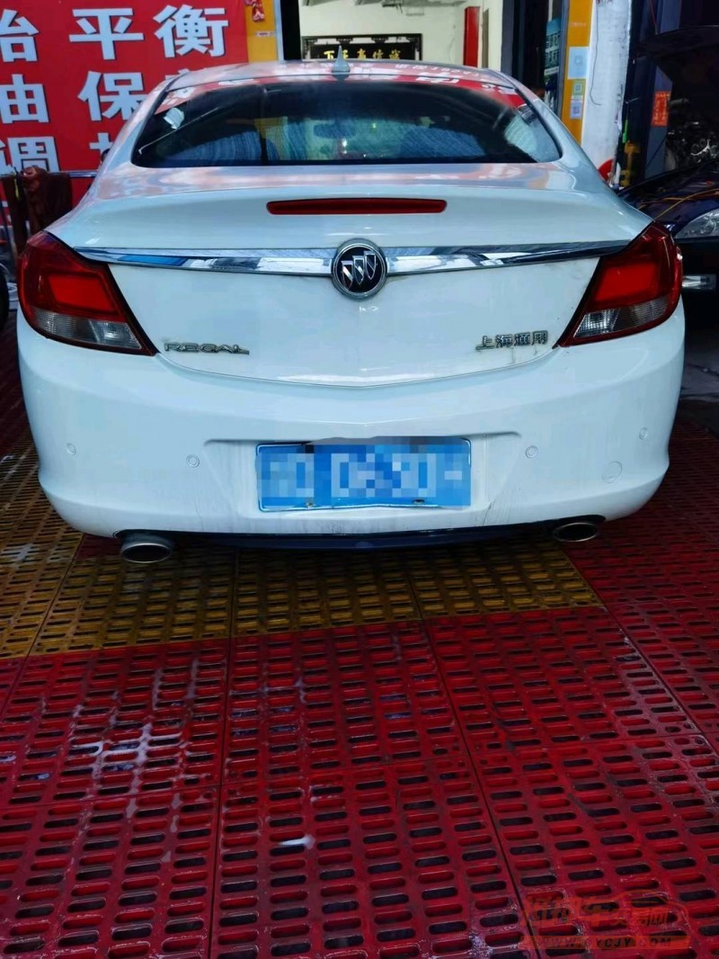 济宁12年别克君威3