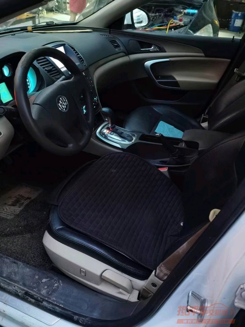 济宁12年别克君威5