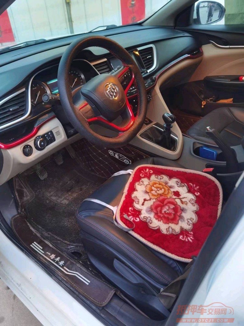 济宁15年别克英朗6