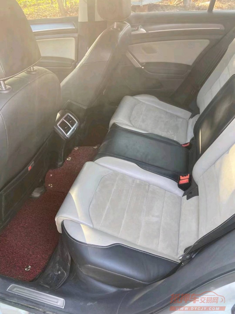 济宁17年大众高尔夫8