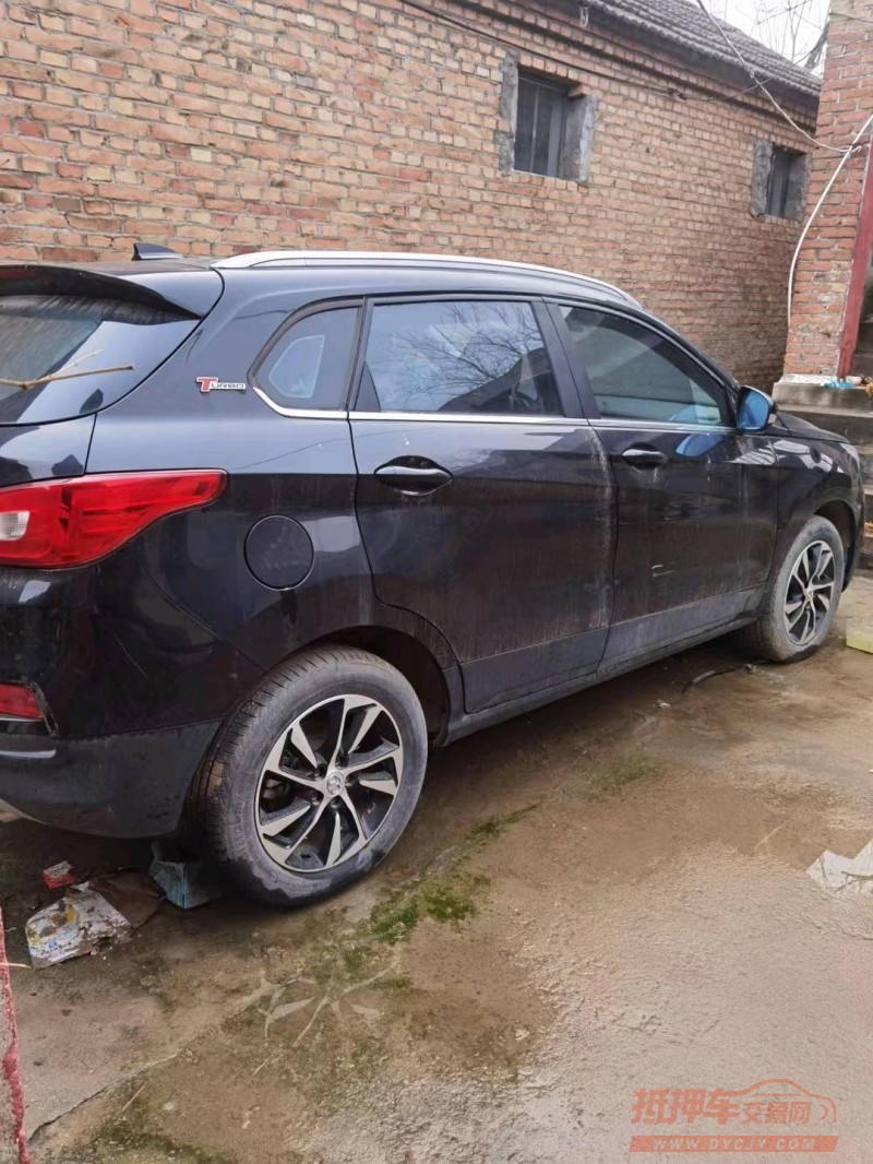 济宁17年北汽绅宝X554