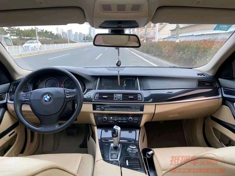 济南11年宝马5系3