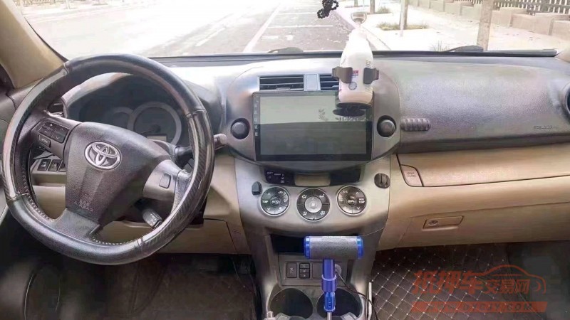 枣庄12年丰田RAV44