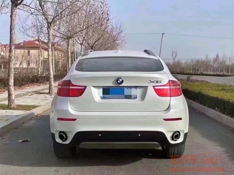 北京12年宝马X67