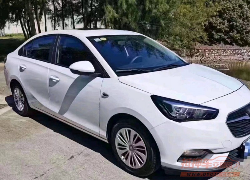 济南19年别克凯越2