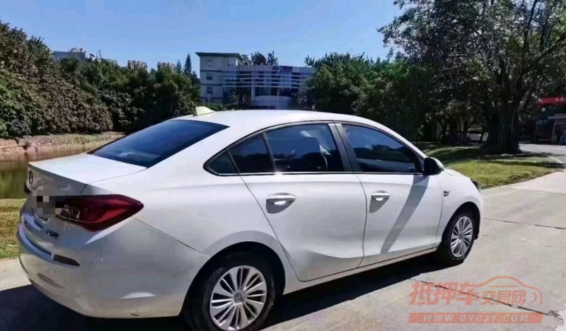 济南19年别克凯越6