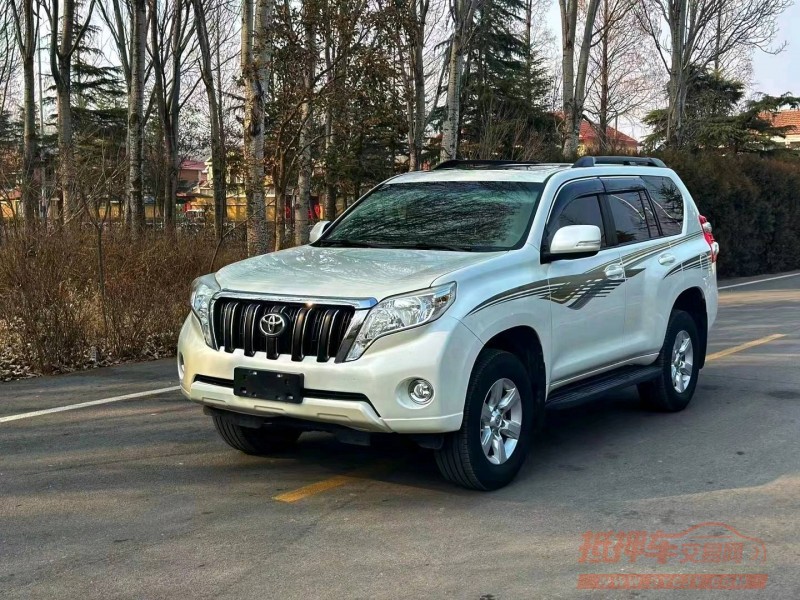 济南17年丰田普拉多2