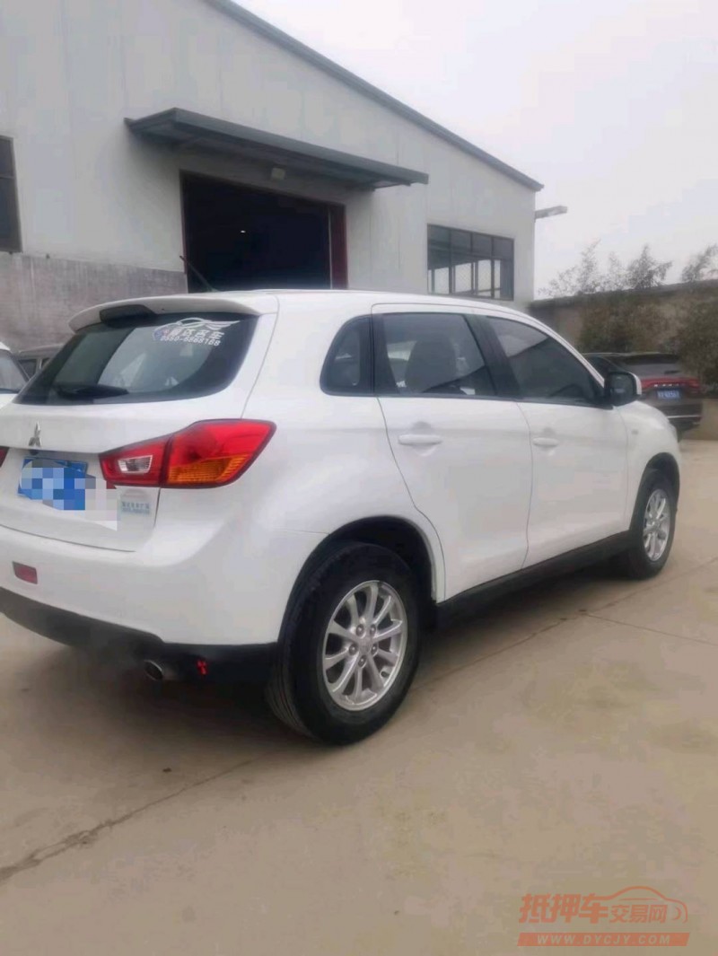 保定15年三菱劲炫3