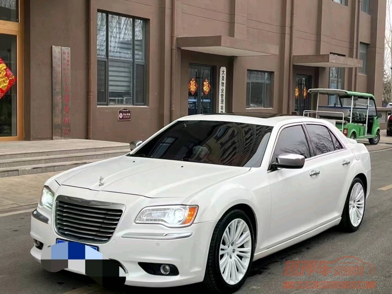 济南13年克莱斯勒300C7