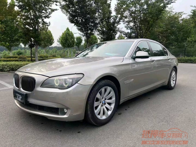 济宁12年宝马7系7