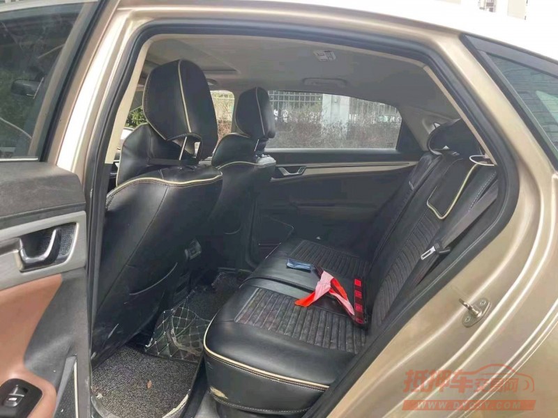 邯郸17年吉利帝豪GL8