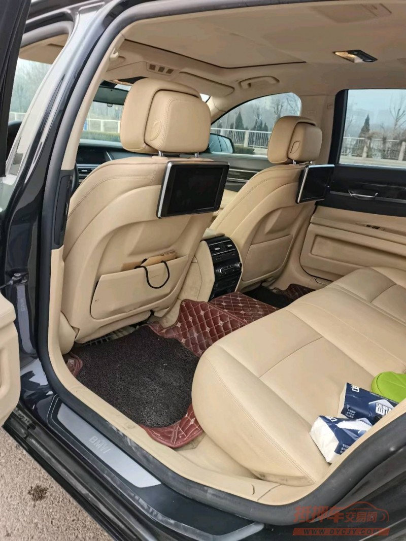 济南13年宝马7系4