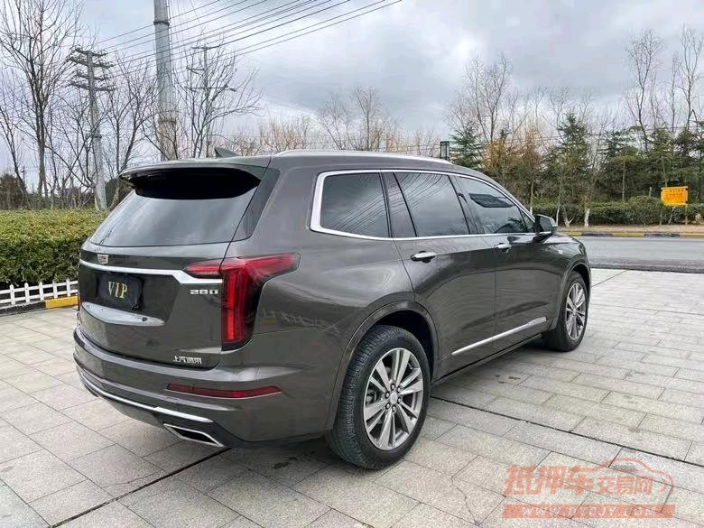 盐城20年凯迪拉克XT68