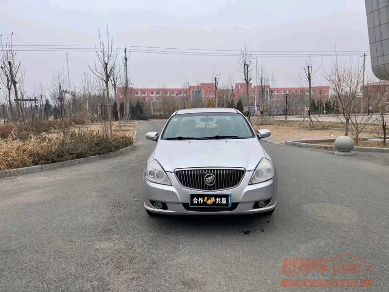 济南12年别克凯越1