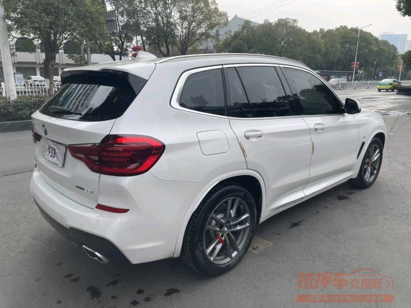 北京21年宝马X32