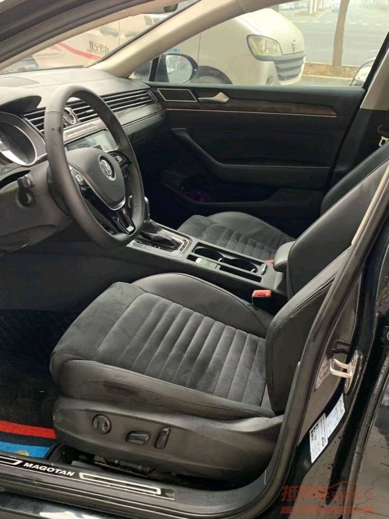 保定17年大众迈腾4